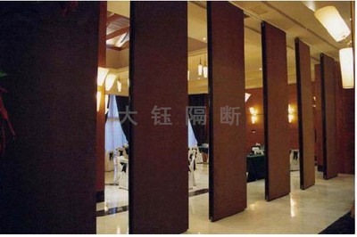 供应活动隔断丨活动隔断门_铝型材_产品_中铝网